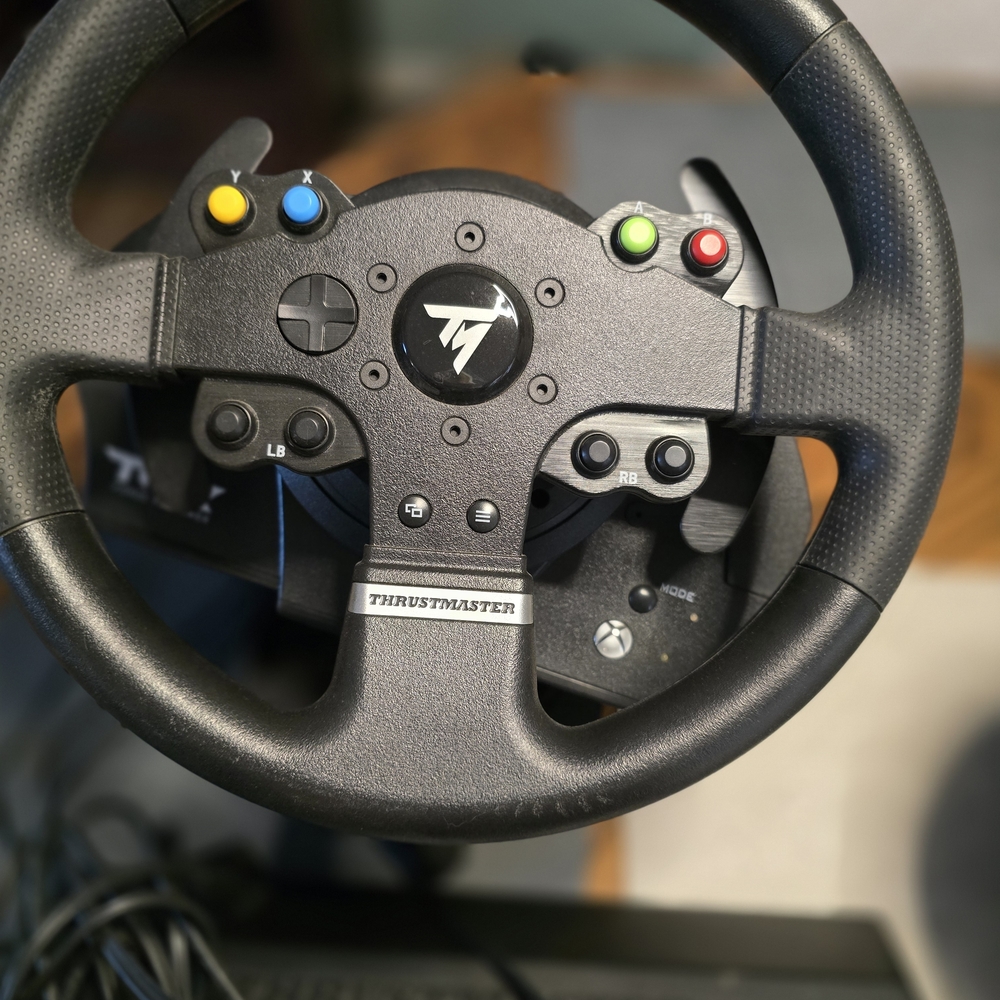 Thrustmaster Racing Wheel and Pedals Set - Picture 3 of 5